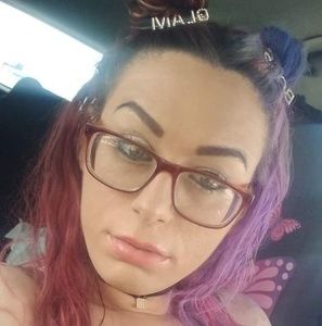 Meet your Posher, Liliana connie